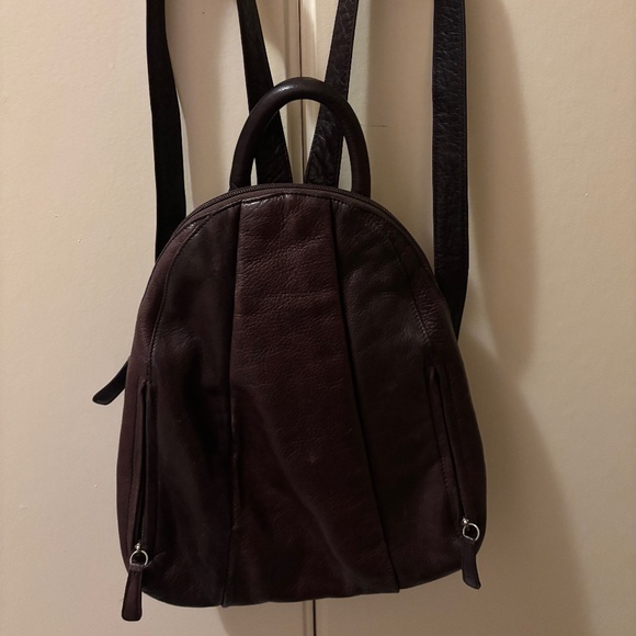 BROWN LEATHER BACKPACK - Picture 12 of 15